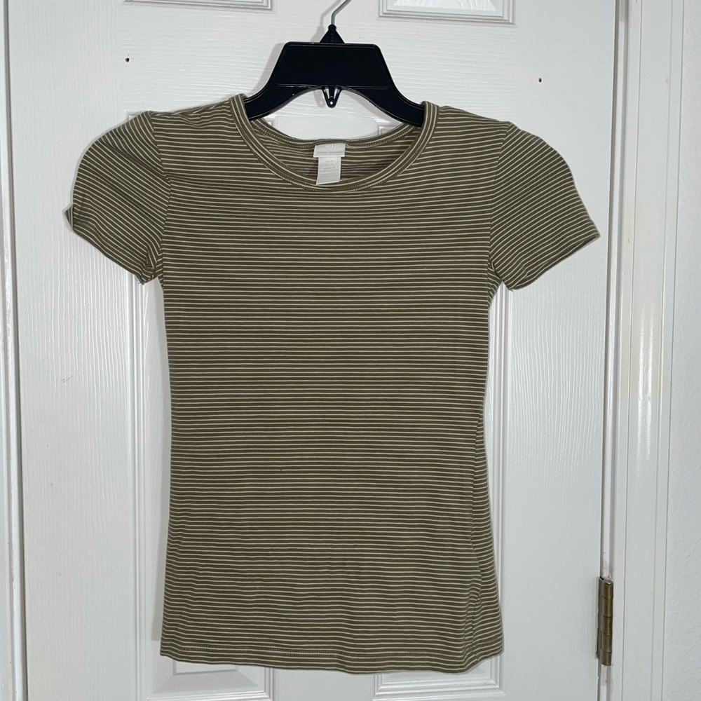 H&M green striped t-shirt